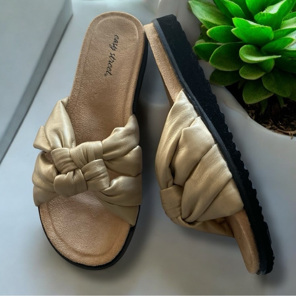 Easy Street Women’s Suzanne Sand Slide